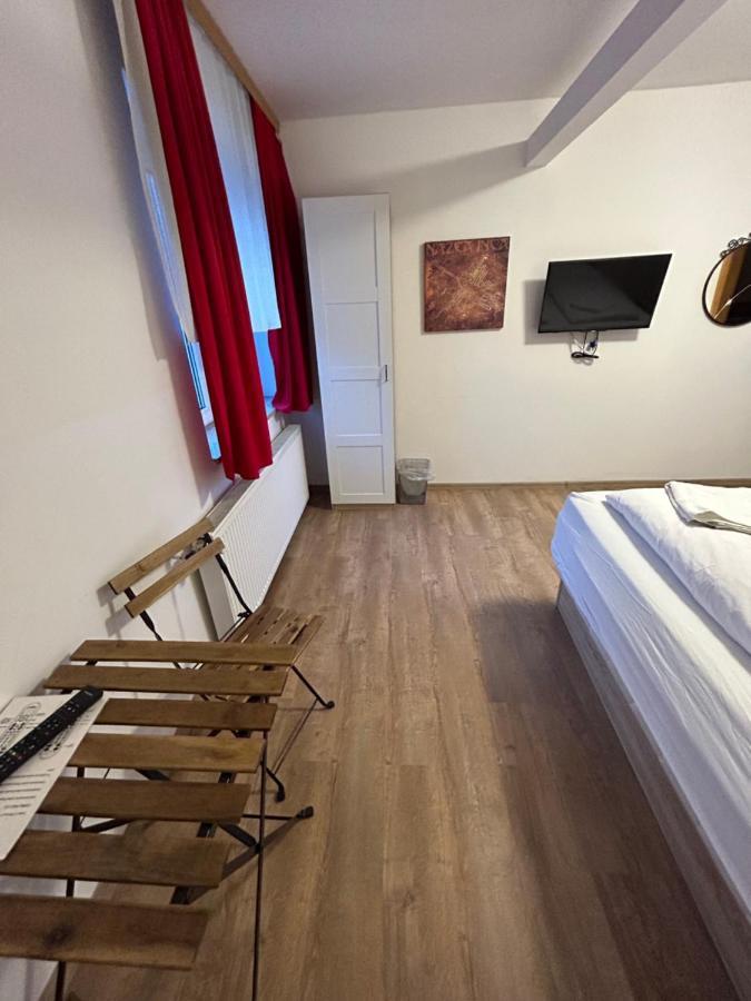 Sobe Zimmer Frei Pozega Εξωτερικό φωτογραφία